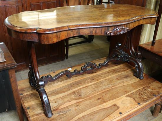 Victorian rosewood shaped top table(-)